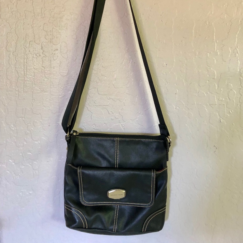 Preowned Black Leather Franco Sarto Crossbody Bag